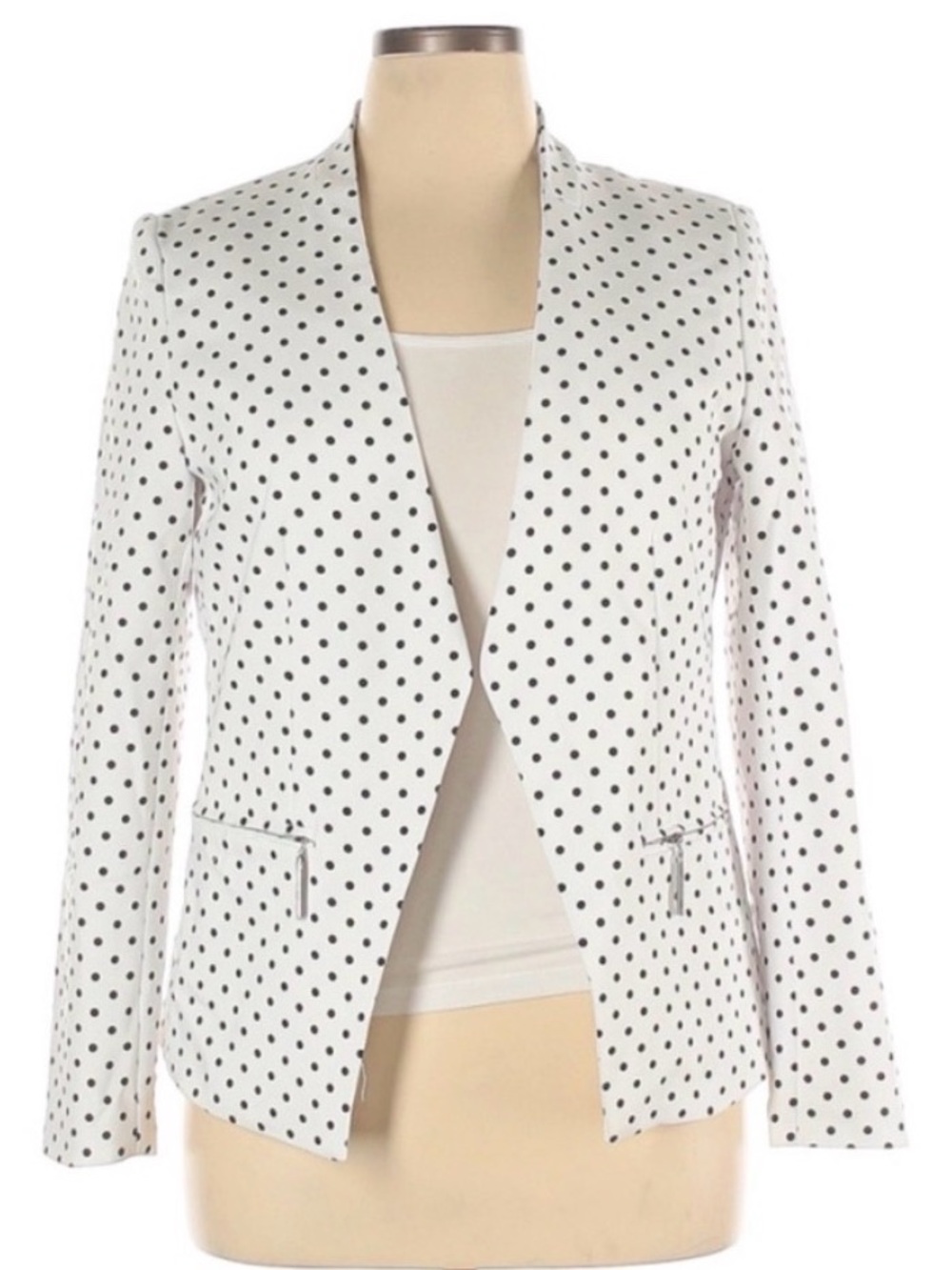 Carmen Marc Valvo polka dot blazer‎
